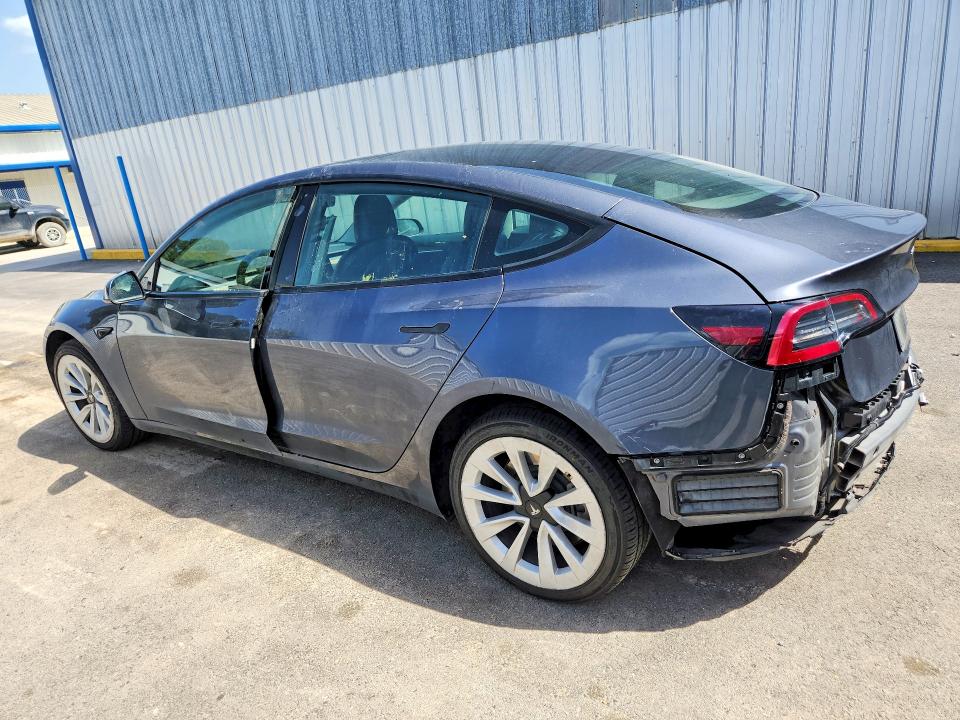 64807336 :رقم المزاد ، 5YJ3E1EA5NF286426 vin ، 2022 Tesla Model 3 مزاد بيع