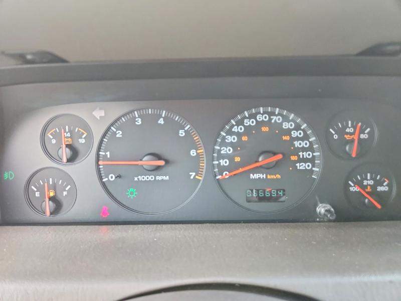 2000 Jeep Grand Cherokee მანქანა იყიდება აუქციონზე, vin: 1J4GW58N1YC282230, აუქციონის ნომერი: 62281876