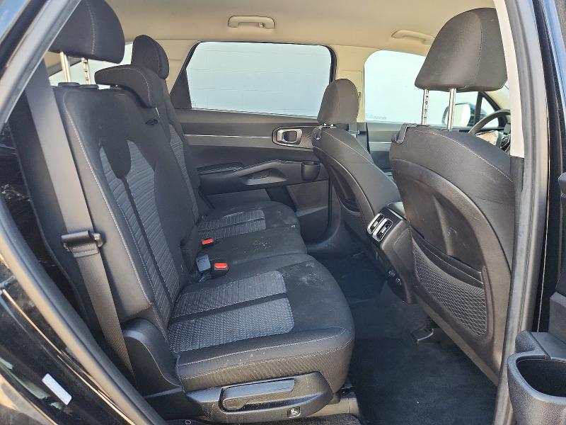 66100356 :رقم المزاد ، 5XYRG4LC8MG061435 vin ، 2021 Kia Sorento مزاد بيع