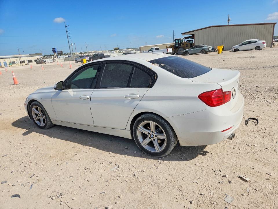 63679336 :رقم المزاد ، WBA3B5C54FP654637 vin ، 2015 Bmw 328 مزاد بيع