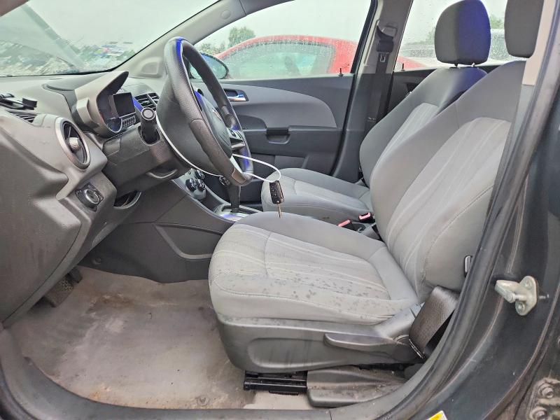 64322946 :رقم المزاد ، 1G1JC6SHXD4137830 vin ، 2013 Chevrolet Sonic مزاد بيع