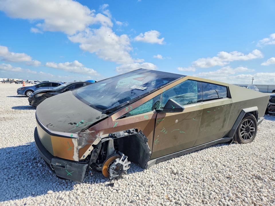 63808196 :رقم المزاد ، 7G2CEHED5RA054394 vin ، 2024 Tesla Cybertruck مزاد بيع
