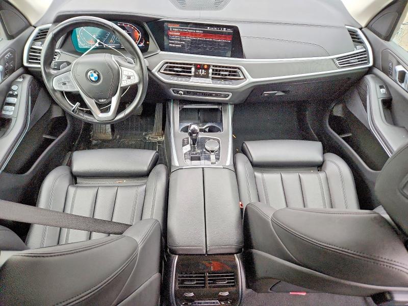 64479836 :رقم المزاد ، 5UXCW2C04N9M86137 vin ، 2022 Bmw X7 مزاد بيع