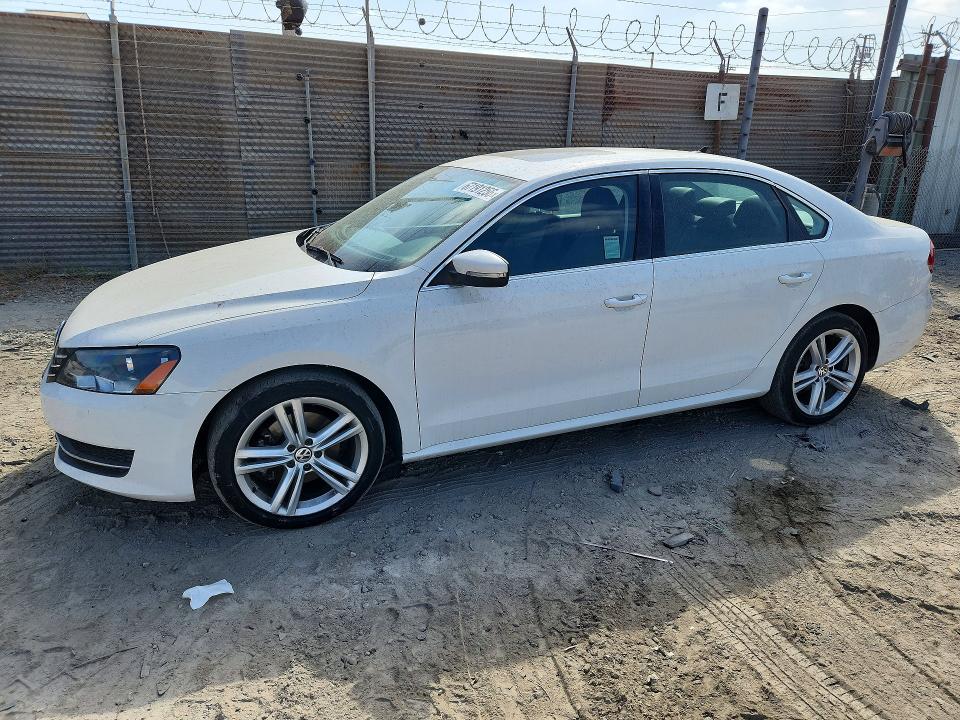 67191256 :رقم المزاد ، 1VWBT7A3XEC036573 vin ، 2014 Volkswagen Passat مزاد بيع