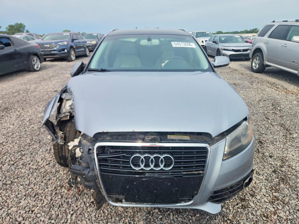 64013096 :رقم المزاد ، WAUKJAFM0BA031720 vin ، 2011 Audi A3 مزاد بيع