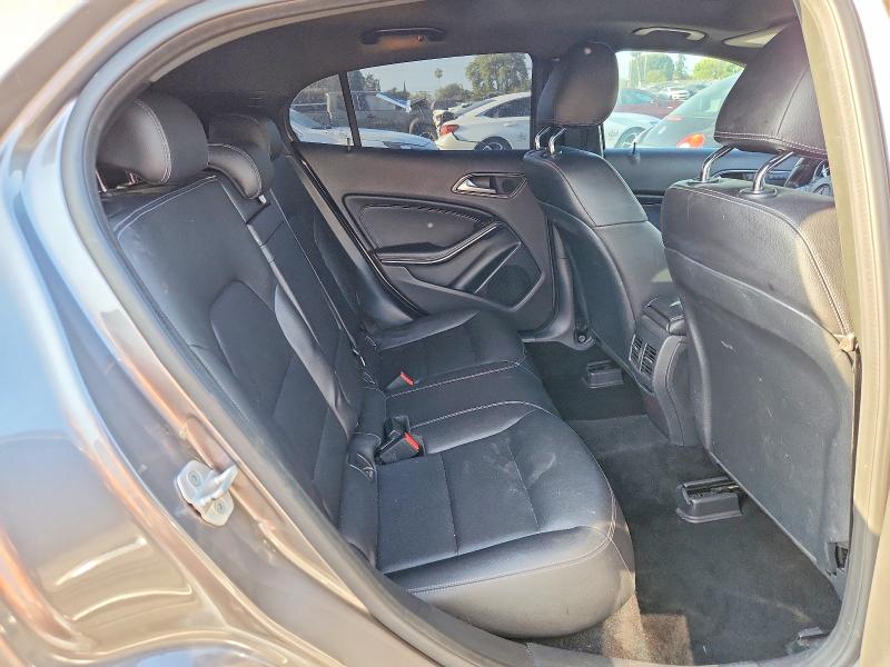2018 Mercedes-benz Gla მანქანა იყიდება აუქციონზე, vin: WDCTG4EB3JJ369838, აუქციონის ნომერი: 64110106