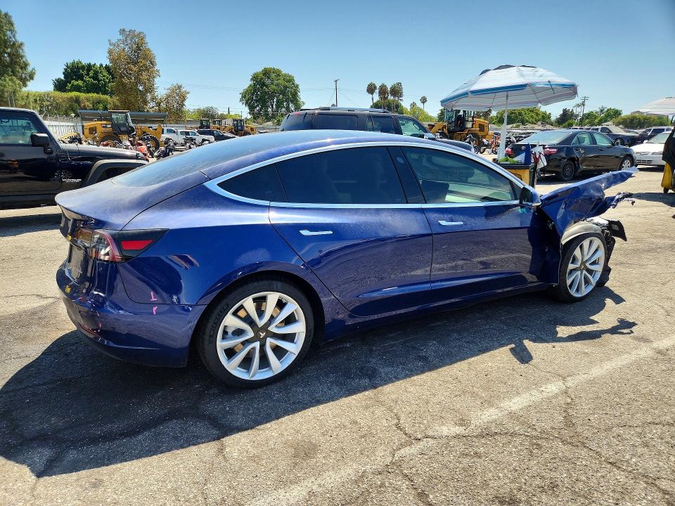 66112826 :رقم المزاد ، 5YJE1EBXLF788001 vin ، 2020 Tesla Model 3 مزاد بيع