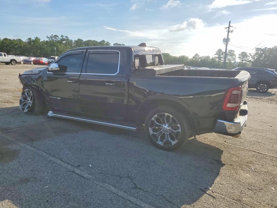 64368786 :رقم المزاد ، 1C6SRFKM5NN341008 vin ، 2022 Ram 1500 مزاد بيع
