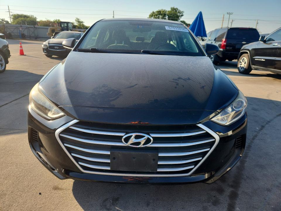 67033836 :رقم المزاد ، 5NPD84LF1JH338254 vin ، 2018 Hyundai Elantra مزاد بيع