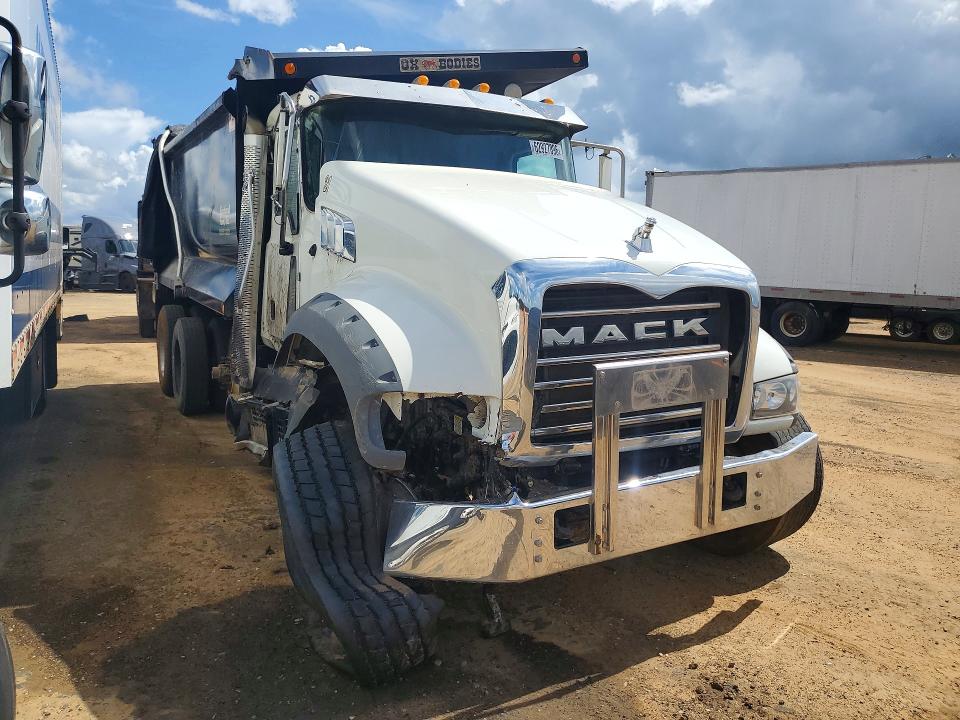62927896 :رقم المزاد ، 1M2GR4GC6MM023790 vin ، 2021 Mack Granite مزاد بيع
