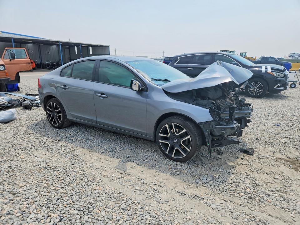 Продажа на аукционе авто 2017 Volvo S60, vin: YV126MFL5H2432075, номер лота: 63704186