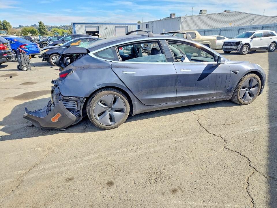 Продаж на аукціоні авто 2018 Tesla Model 3, vin: 5YJ3E1EB8JF066314, номер лоту: 66512766