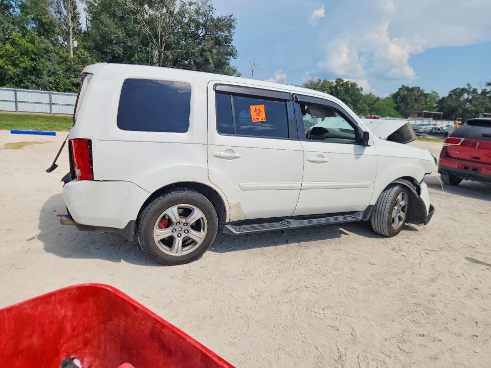 65150776 :رقم المزاد ، 5FNYF4H51FB063787 vin ، 2015 Honda Pilot مزاد بيع