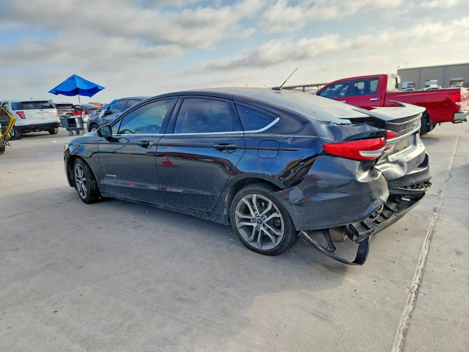 2017 Ford Fusion მანქანა იყიდება აუქციონზე, vin: 3FA6P0LU8HR400149, აუქციონის ნომერი: 63713276