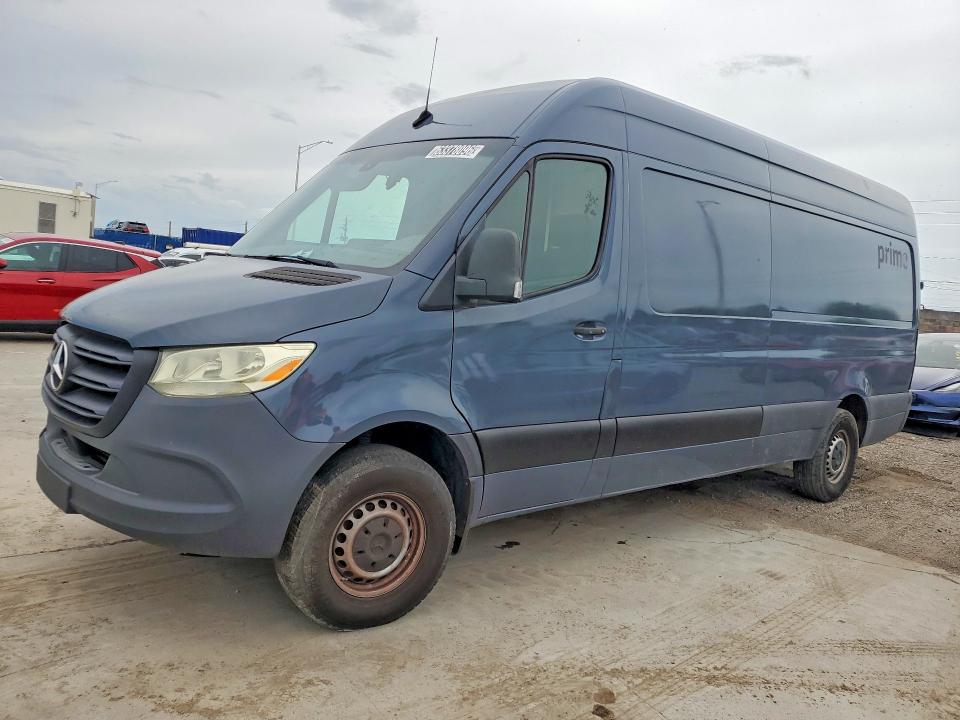 63378096 :رقم المزاد ، WD4PF1CD3KT013012 vin ، 2019 Mercedes-benz Sprinter مزاد بيع