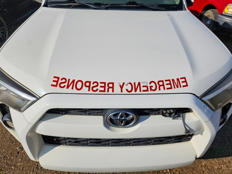61410266 :رقم المزاد ، JTEBU5JR1F5241791 vin ، 2015 Toyota 4runner مزاد بيع