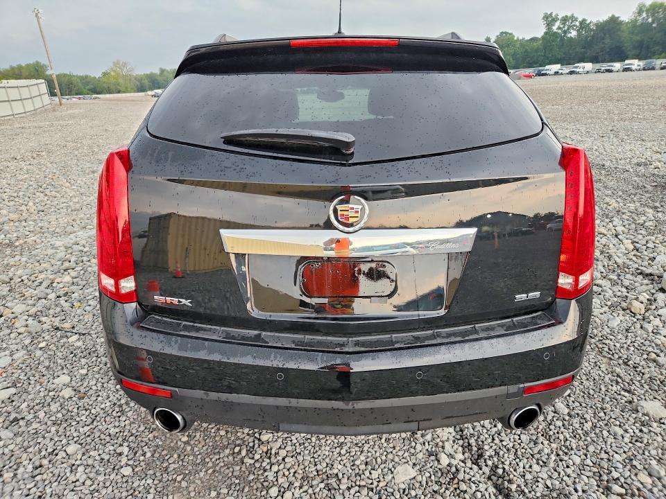 64552756 :رقم المزاد ، 3GYFNBE39FS575462 vin ، 2015 Cadillac Srx مزاد بيع