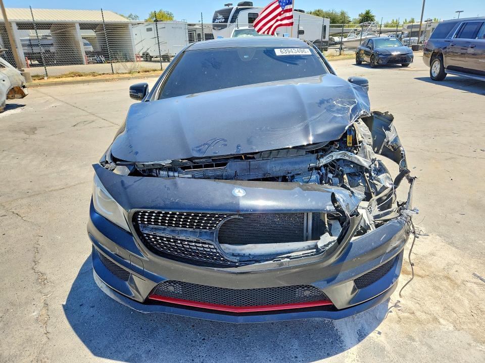 63943496 :رقم المزاد ، WDDSJ4EB9GN377842 vin ، 2016 Mercedes-benz Cla مزاد بيع