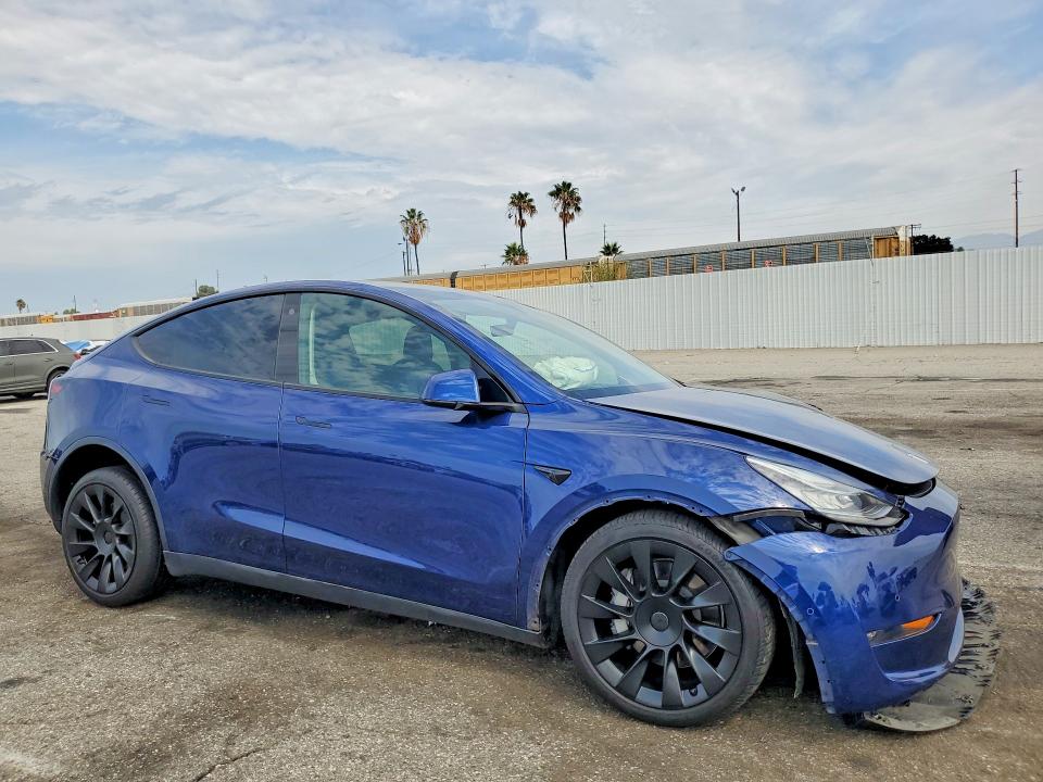 Продаж на аукціоні авто 2021 Tesla Model Y, vin: 5YJYGDEEXMF241520, номер лоту: 66978836