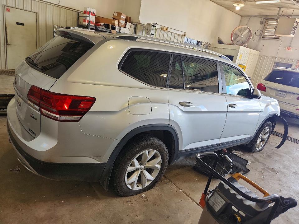 Продаж на аукціоні авто 2018 Volkswagen Atlas, vin: 1V2LR2CA2JC573340, номер лоту: 65837126