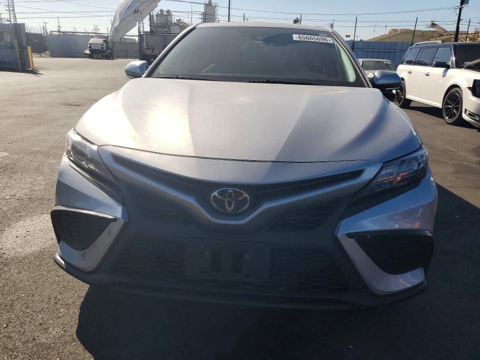 2022 Toyota Camry მანქანა იყიდება აუქციონზე, vin: 4T1G11AK8NU673289, აუქციონის ნომერი: 65665696