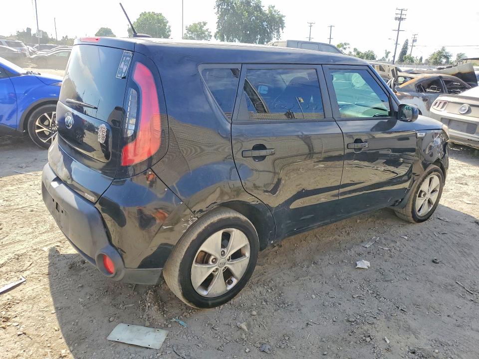 64343506 :رقم المزاد ، KNDJN2A23F7772672 vin ، 2015 Kia Soul مزاد بيع