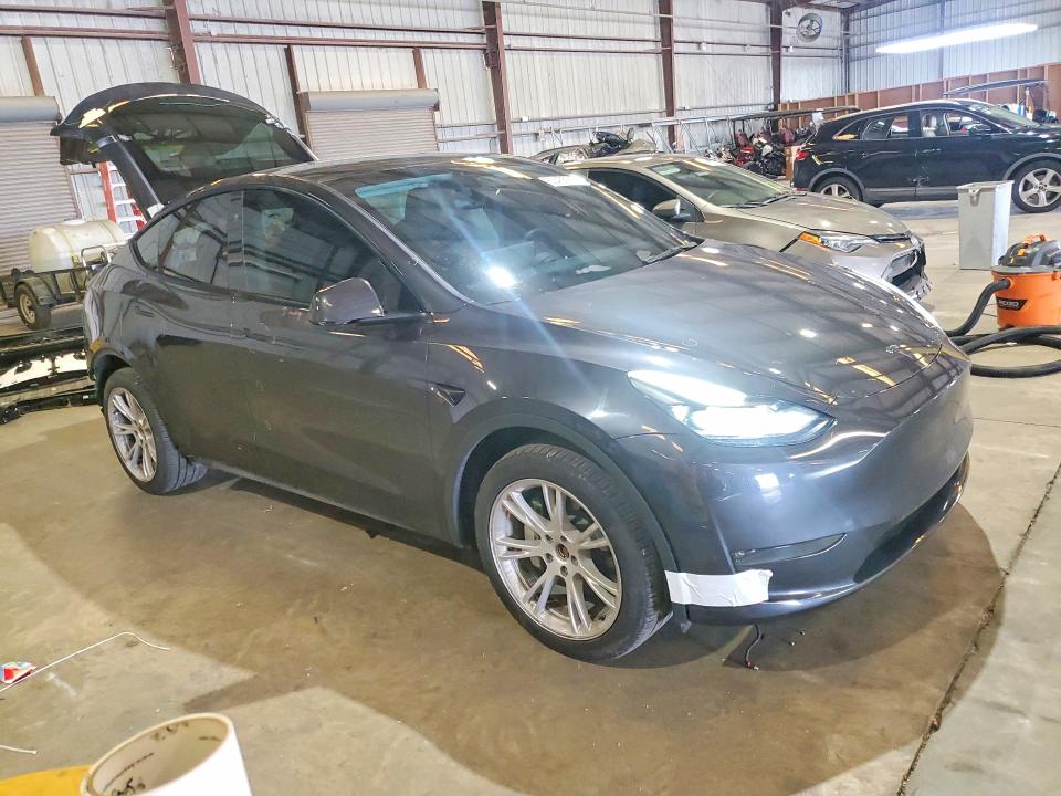 Продажа на аукционе авто 2024 Tesla Model Y, vin: 7SAYGDEE3RA232861, номер лота: 63435916