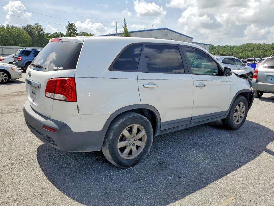 64122886 :رقم المزاد ، 5XYKT4A17DG331351 vin ، 2013 Kia Sorento مزاد بيع