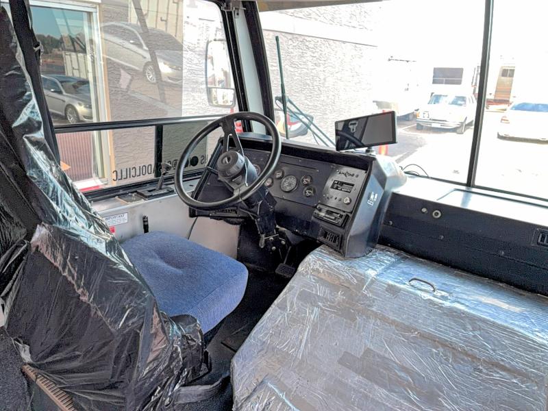 1995 Freightliner Chassis მანქანა იყიდება აუქციონზე, vin: 4UZK57M2XS2109020, აუქციონის ნომერი: 63849796