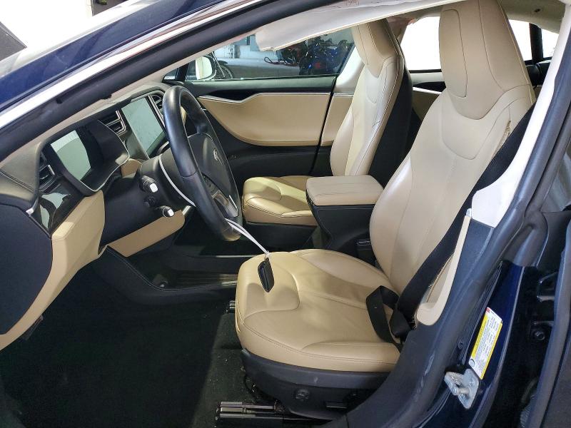 2015 Tesla Model S მანქანა იყიდება აუქციონზე, vin: 5YJSA1H27FF082062, აუქციონის ნომერი: 64305396