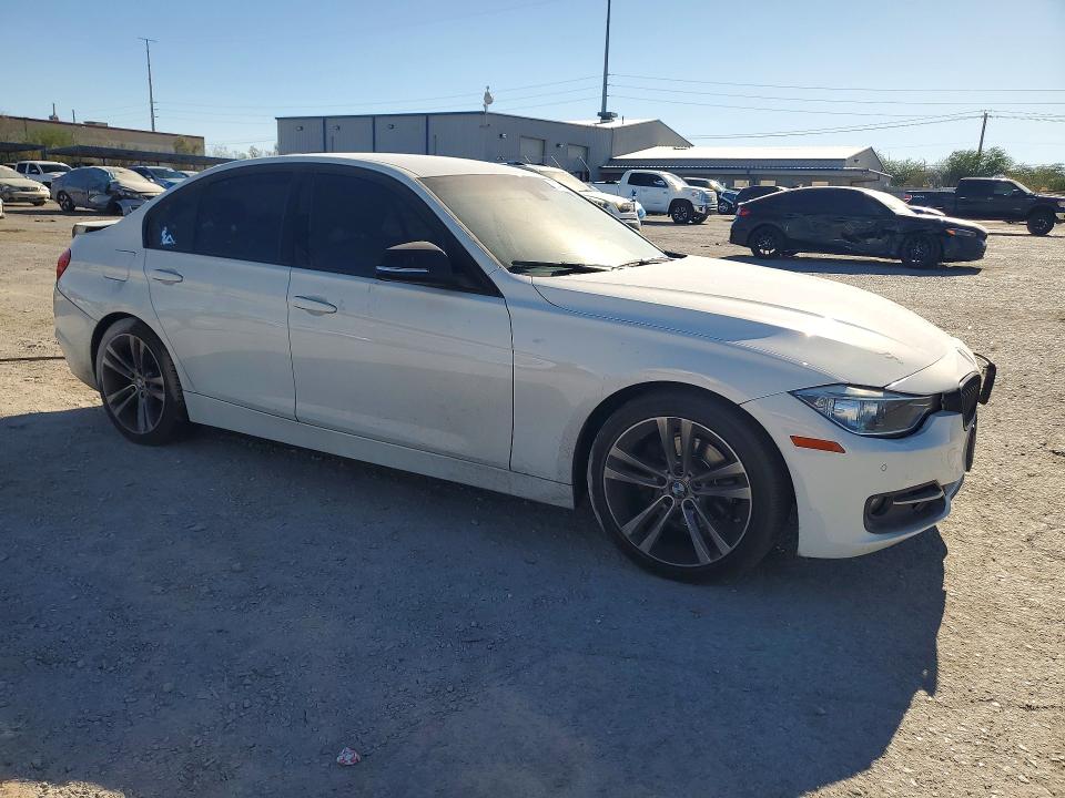 63429866 :رقم المزاد ، WBA3A5C53EF605551 vin ، 2014 Bmw 328 مزاد بيع