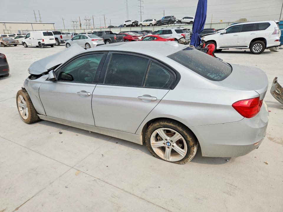 66433356 :رقم المزاد ، WBA3D3C50EK153562 vin ، 2014 Bmw 328 مزاد بيع