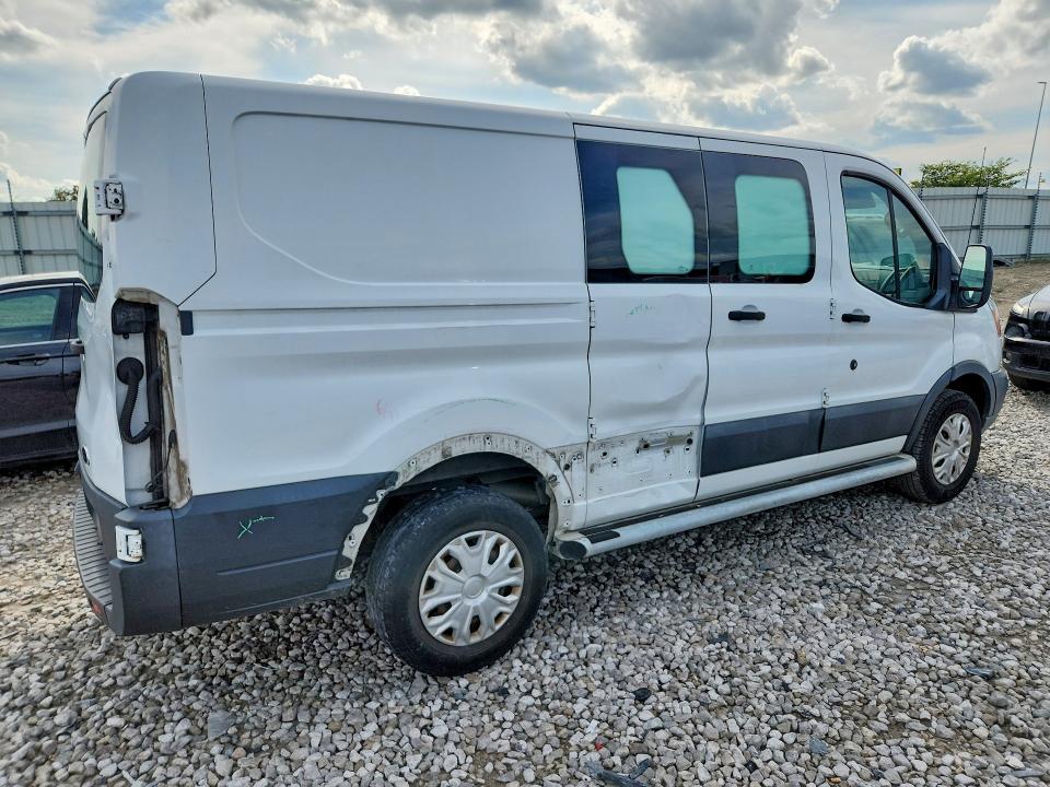 64808236 :رقم المزاد ، 1FTYR1ZM2HKA77733 vin ، 2017 Ford Transit مزاد بيع