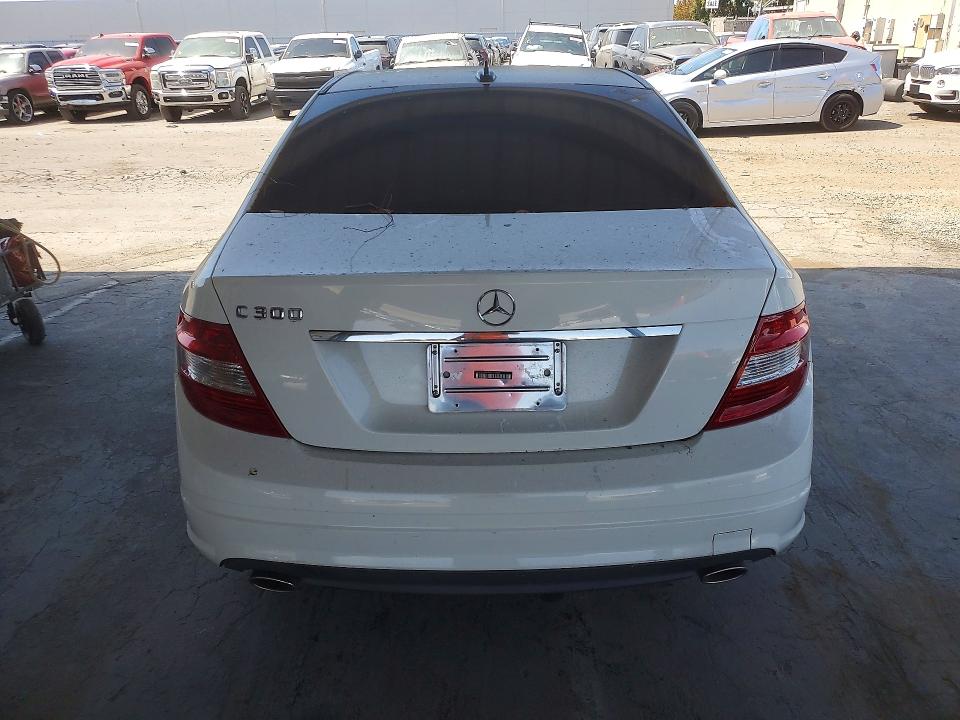 64156656 :رقم المزاد ، WDDGF54X48R016183 vin ، 2008 Mercedes-benz C مزاد بيع