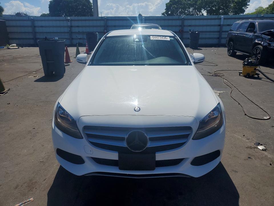 2016 Mercedes-benz C მანქანა იყიდება აუქციონზე, vin: 55SWF4KB1GU135139, აუქციონის ნომერი: 64473436