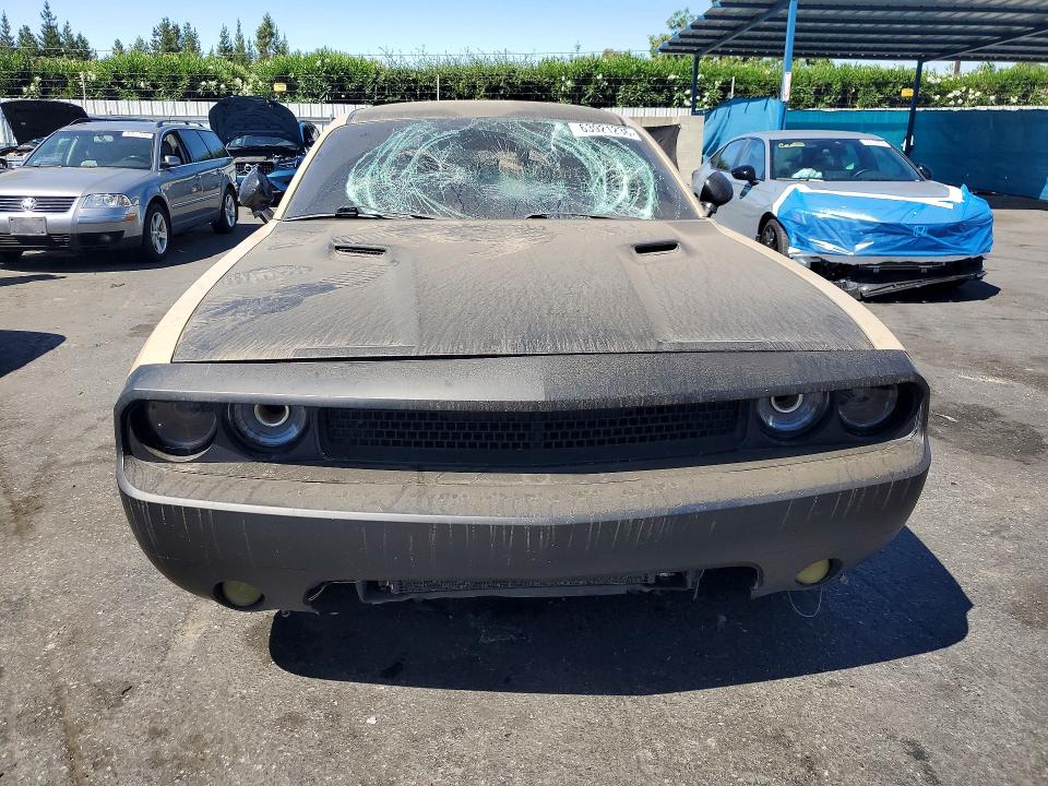 63921236 :رقم المزاد ، 2C3CDYAG5DH705152 vin ، 2013 Dodge Challenger مزاد بيع