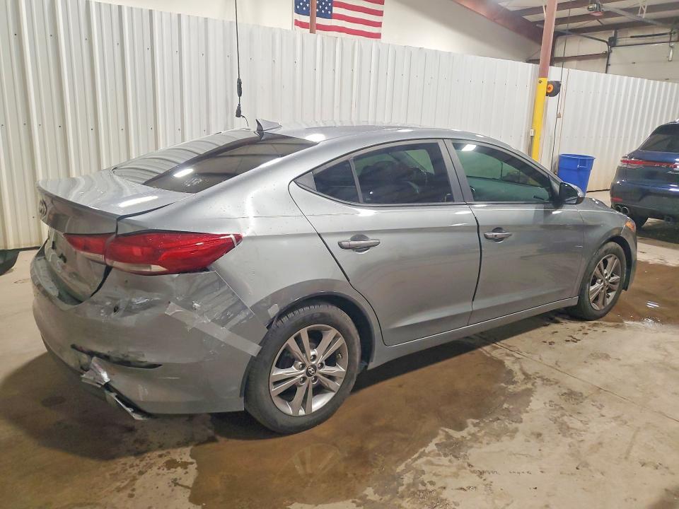 63599846 :رقم المزاد ، KMHD84LF8HU225784 vin ، 2017 Hyundai Elantra مزاد بيع
