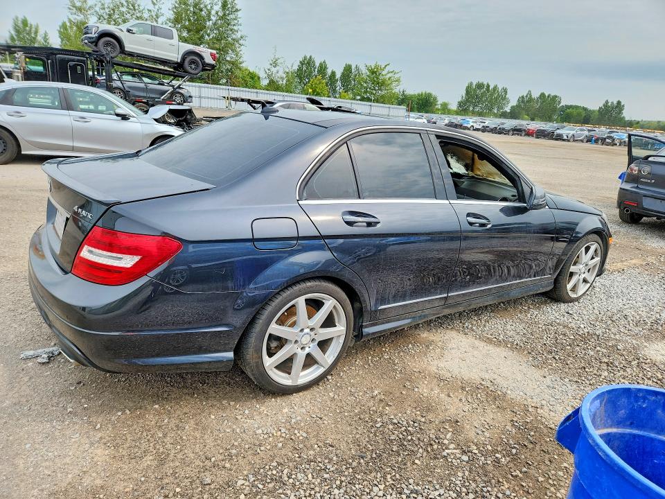 Продажа на аукционе авто 2014 Mercedes-benz C, vin: WDDGF8JBXEA918289, номер лота: 62457076