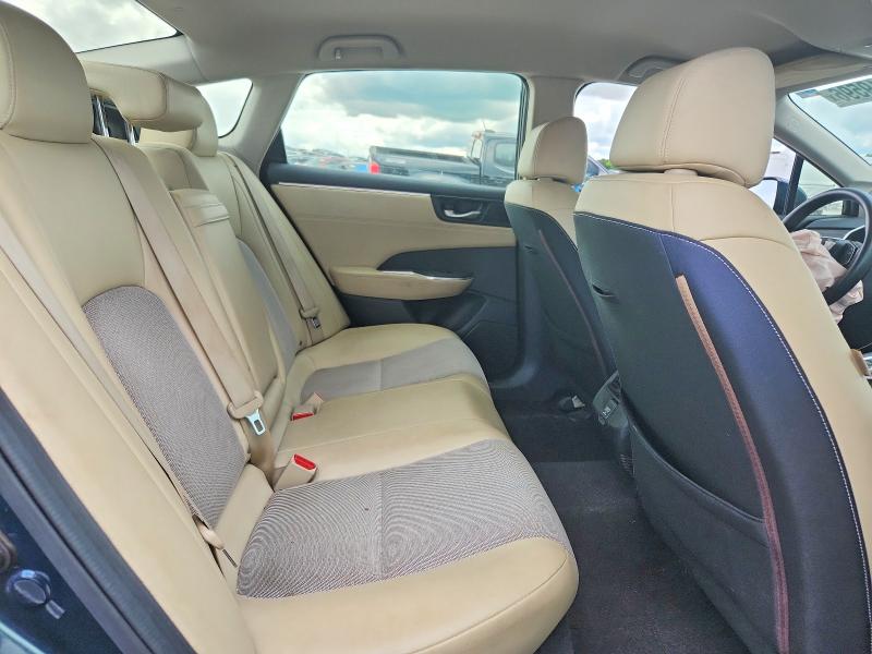 Продажа на аукционе авто 2018 Honda Clarity, vin: JHMZC5F10JC013230, номер лота: 63219596