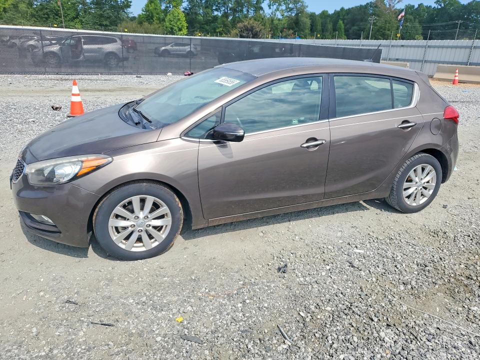65569556 :رقم المزاد ، KNAFX5A82E5158693 vin ، 2014 Kia Forte مزاد بيع