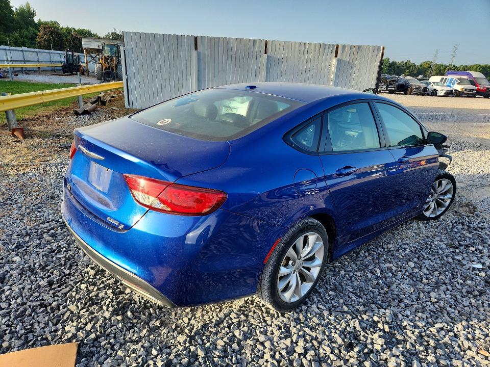 Продаж на аукціоні авто 2015 Chrysler 200, vin: 1C3CCCBB7FN724739, номер лоту: 64260216