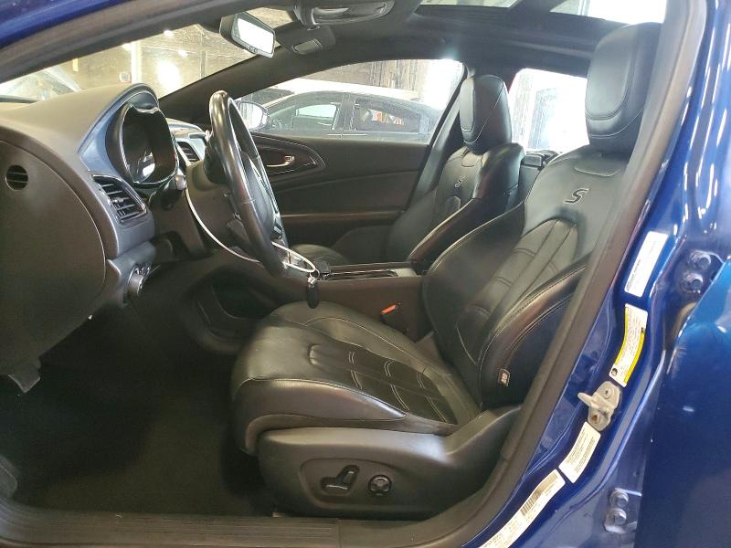 64563396 :رقم المزاد ، 1C3CCCDG0FN589449 vin ، 2015 Chrysler 200 مزاد بيع