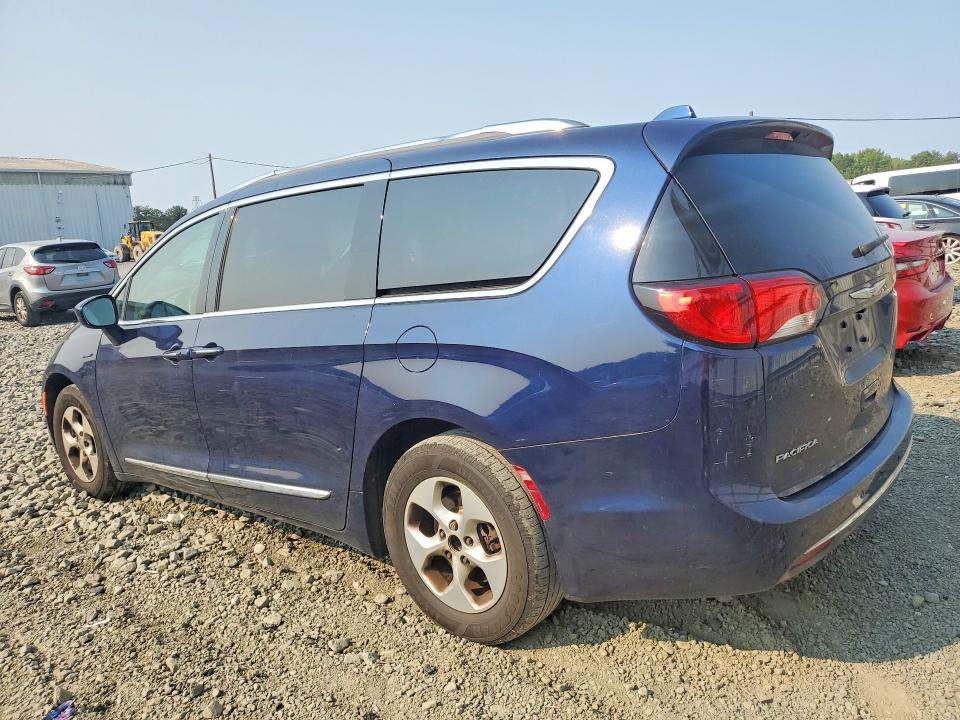 64643466 :رقم المزاد ، 2C4RC1EGXHR669632 vin ، 2017 Chrysler Pacifica مزاد بيع