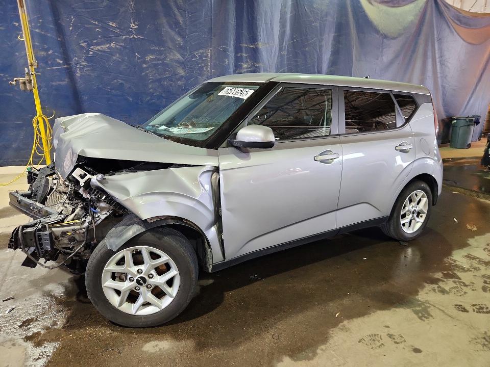 66495526 :رقم المزاد ، KNDJ23AU1P7861688 vin ، 2023 Kia Soul مزاد بيع