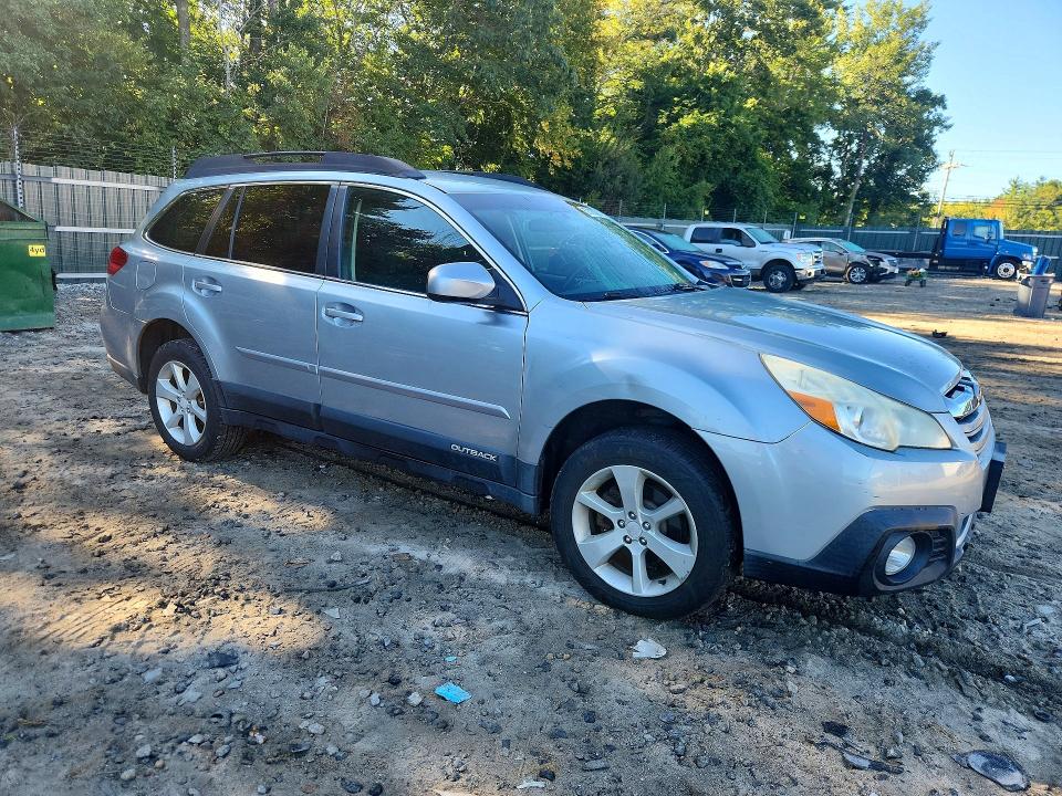 67315736 :رقم المزاد ، 4S4BRBCC7D3285215 vin ، 2013 Subaru Outback مزاد بيع