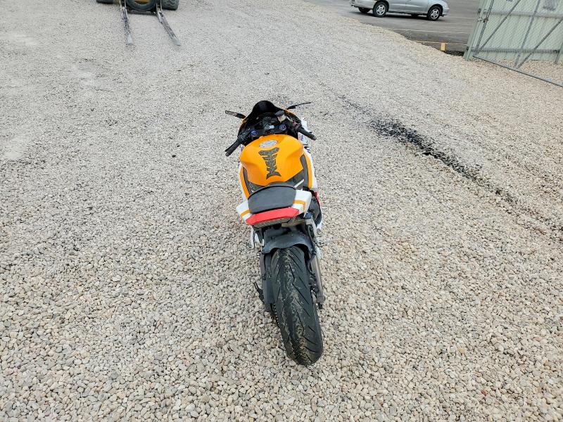 64580936 :رقم المزاد ، JH2PC40J7HK300230 vin ، 2017 Honda Cbr600 مزاد بيع