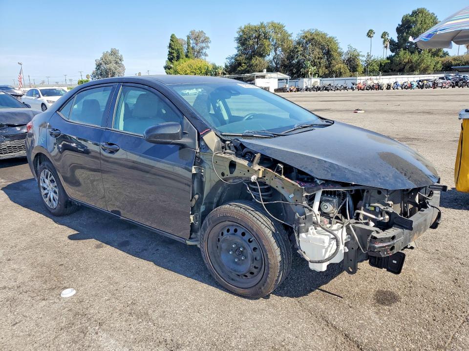 Продажа на аукционе авто 2018 Toyota Corolla, vin: 2T1BURHE4JC029915, номер лота: 63827096