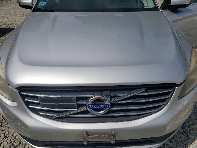 Продажа на аукционе авто 2015 Volvo Xc60, vin: YV4902RM8F2663187, номер лота: 67330056