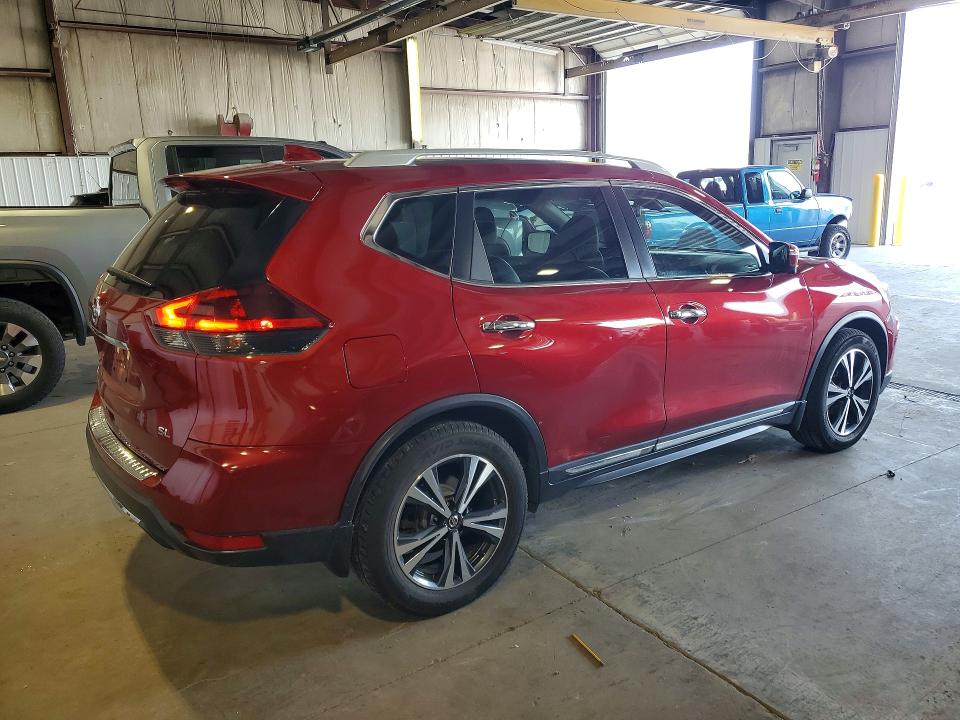 65056406 :رقم المزاد ، 5N1AT2MT8JC828529 vin ، 2018 Nissan Rogue مزاد بيع