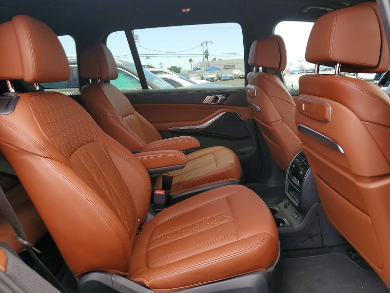 64158996 :رقم المزاد ، 5UX23EM05S9W26471 vin ، 2025 Bmw X7 مزاد بيع